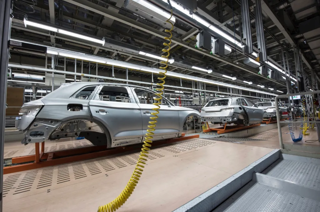 Vistrian - Automotive - Innovate more with less in smart manufacturing!