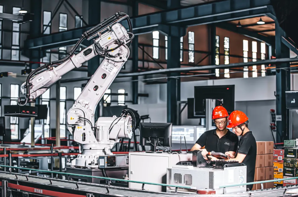 Vistrian - Manufacturing - Connectivity, reliability, efficiency for higher performance and productivity