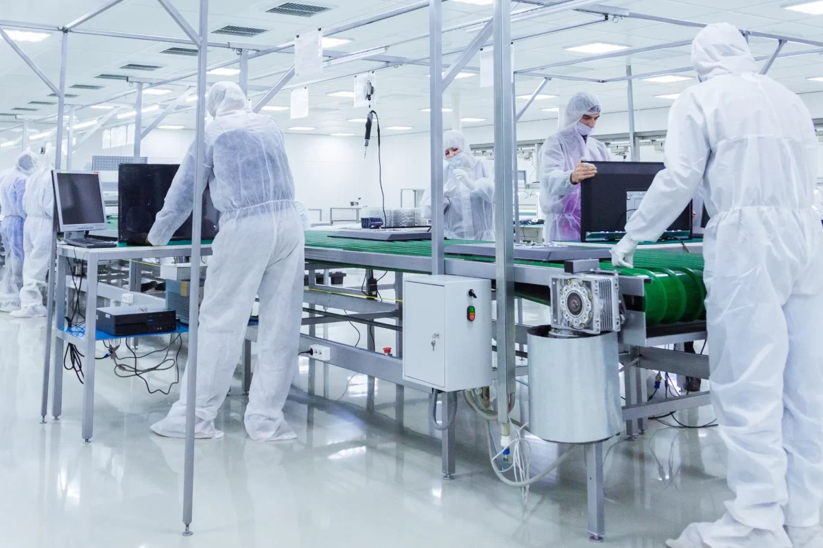 Ensuring Compliance and Safety in Chemical Plants with Dynamic Scheduling and Data Acquisition Img