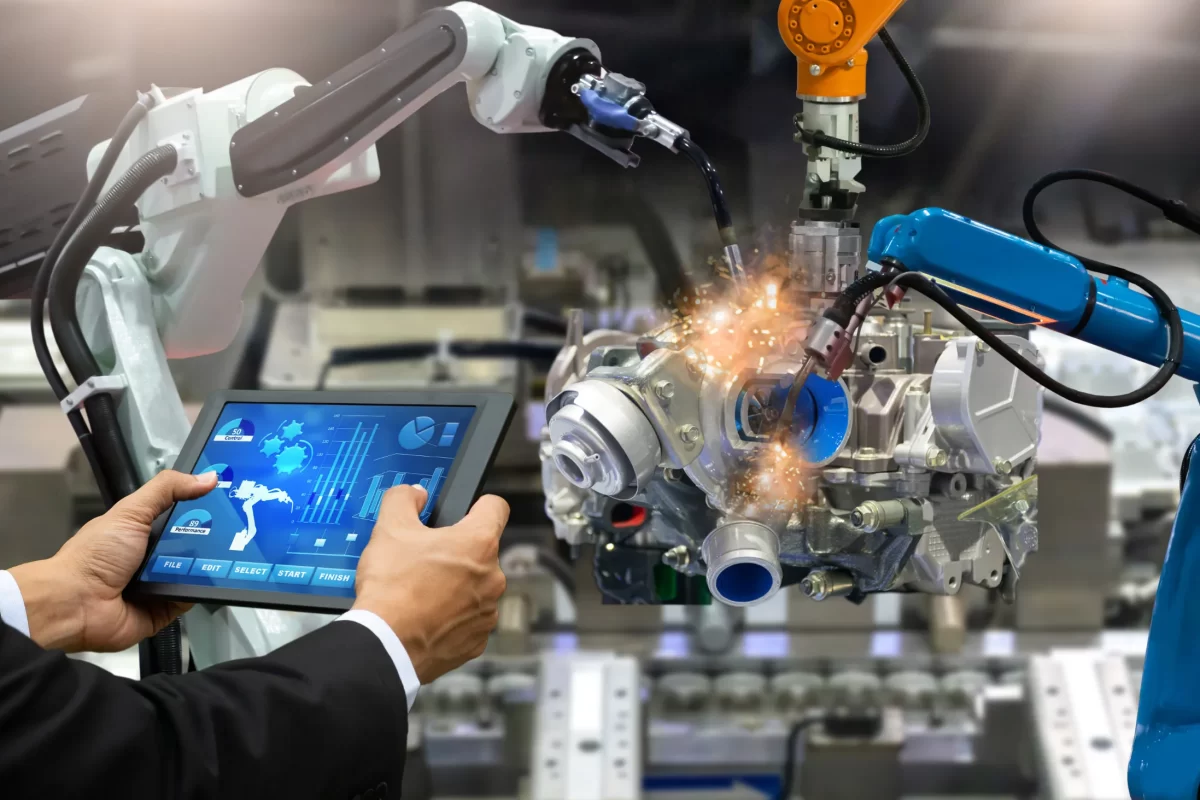 Leveraging Industrial IoT to Optimize Production Efficiency in High-Tech Manufacturing Img