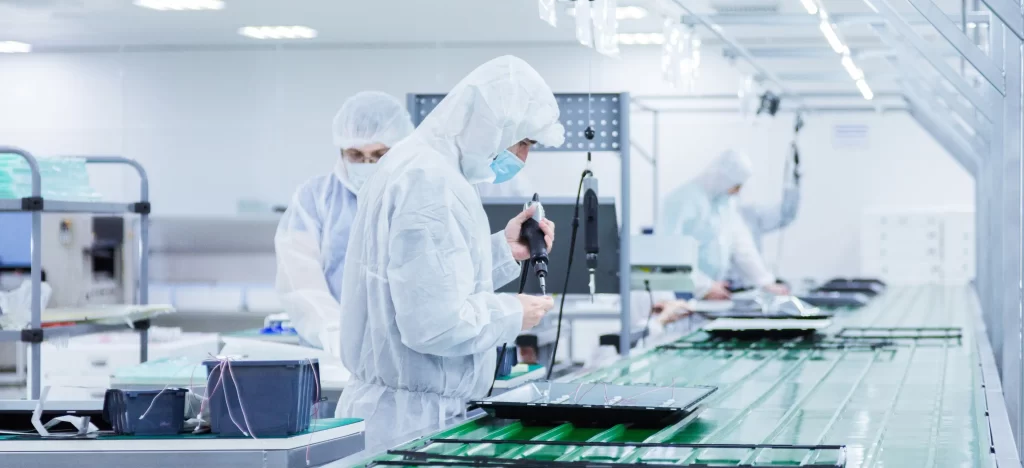 The Future of Semiconductor Manufacturing: Real-Time Monitoring & Predictive Maintenance Img