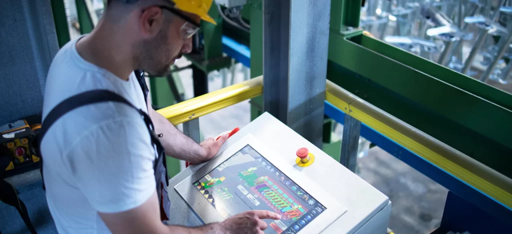 From Reactive to Predictive Maintenance: Improving Uptime and Efficiency Img